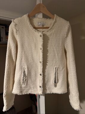 One/Third Boutique Cream Tweed Button-Front Jacket